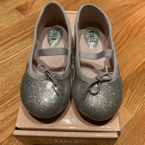 BURUDANI Girls Closed Toe Dress Shoes Low Heel Ankle Strap  Bloch Silver Toddler Girls Dress Shoes